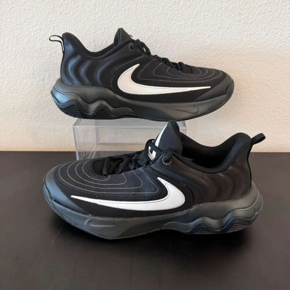 Nike Giannis Immortality 4 Basketball Shoes Black White Youth 7Y New Box Damage